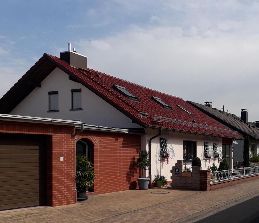 Gaestehaus Natterer _ Ferienwohnun Momlingen Exterior foto